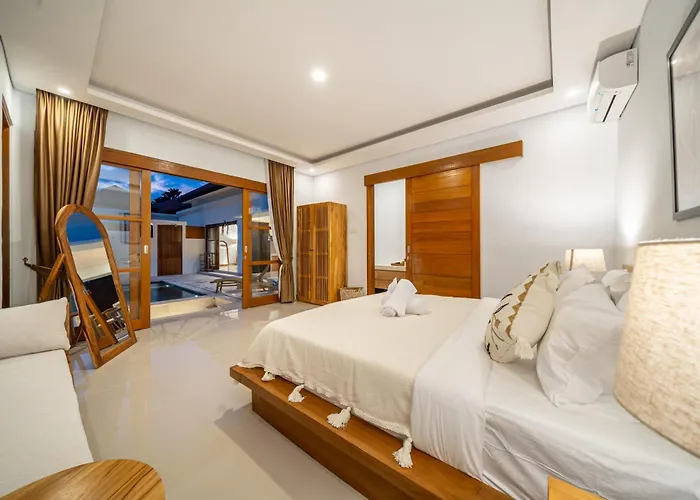 Вилла Sofia - Quiet Pool Escape With Spacious Sundeck In Prime Location *