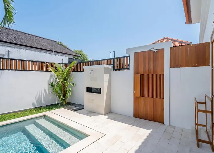 Вилла Sofia - Quiet Pool Escape With Spacious Sundeck In Prime Location Чангу